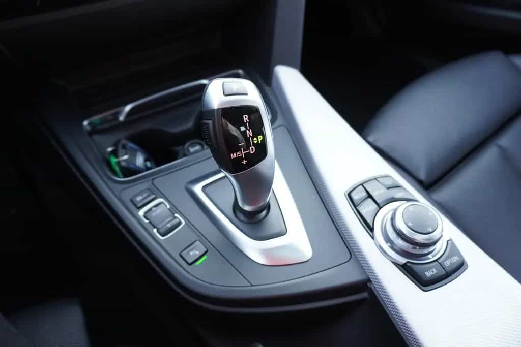 BMW 3 Series 318i M Sport Shadow Aut. LED Navi Panorama Leder 04/2017-photo-32