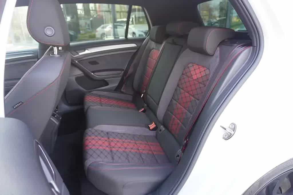 Volkswagen Golf VII 2.0 16V TSI GTI TCR LED PDC 08/2019-photo-16
