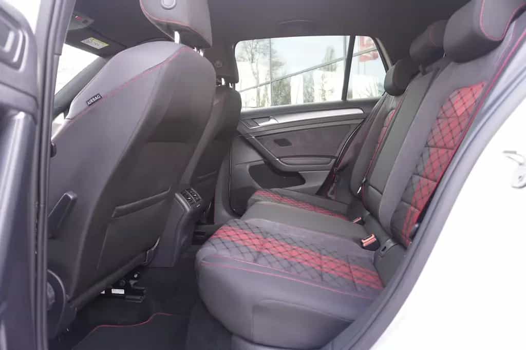 Volkswagen Golf VII 2.0 16V TSI GTI TCR LED PDC 08/2019-photo-17