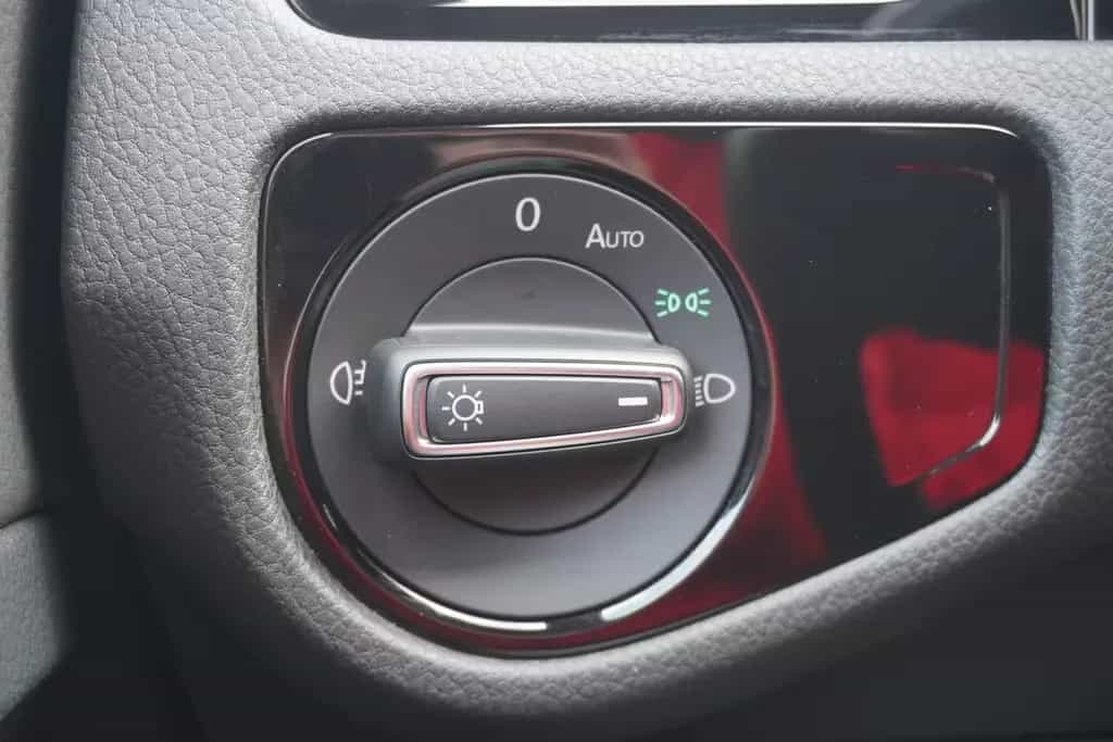 Volkswagen Golf VII 2.0 16V TSI GTI TCR LED PDC 08/2019-photo-20