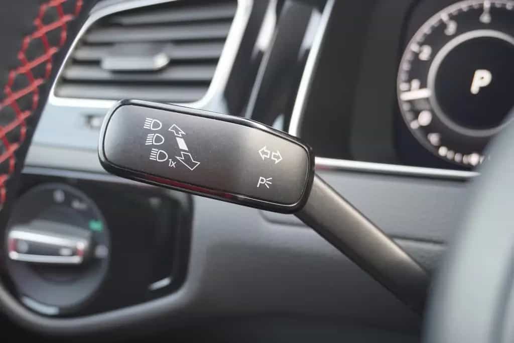 Volkswagen Golf VII 2.0 16V TSI GTI TCR LED PDC 08/2019-photo-24