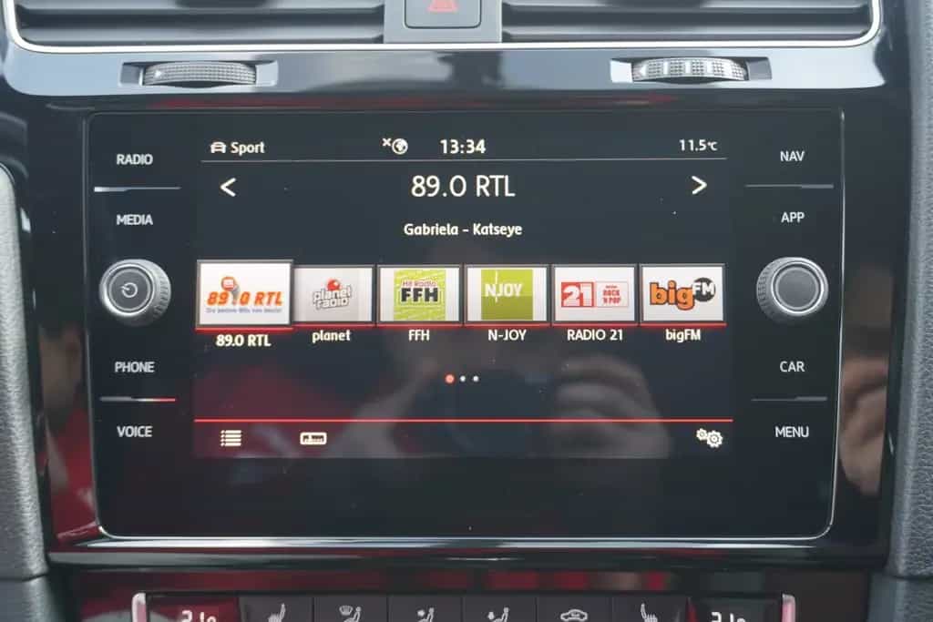 Volkswagen Golf VII 2.0 16V TSI GTI TCR LED PDC 08/2019-photo-25