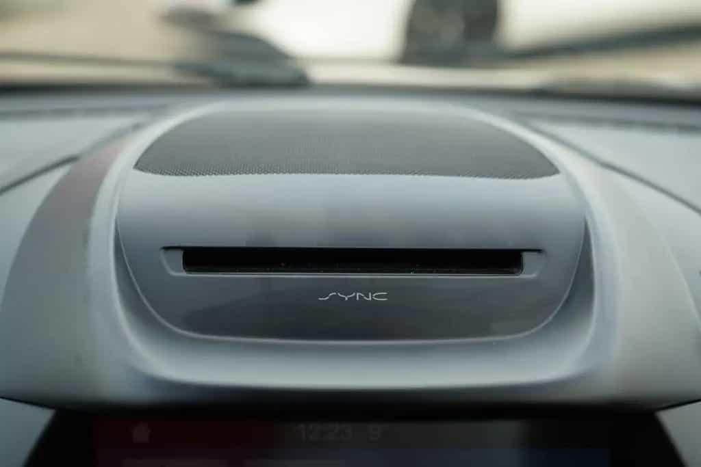 Ford Kuga 2.0 EcoBoost Vignale AWD Panorama Kamera 04/2018-photo-20