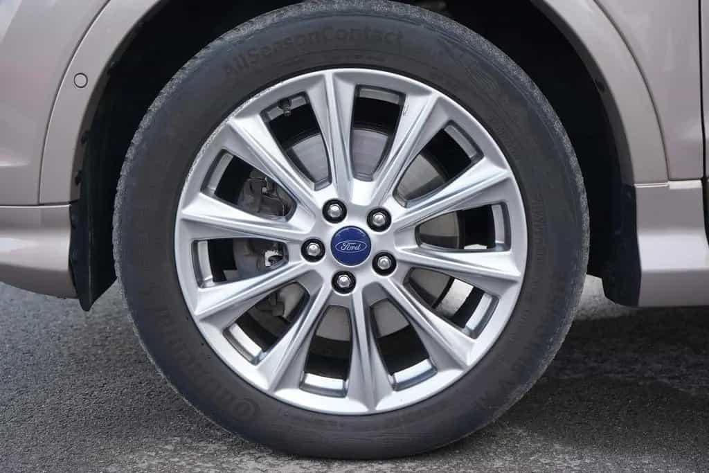 Ford Kuga 2.0 EcoBoost Vignale AWD Panorama Kamera 04/2018-photo-45