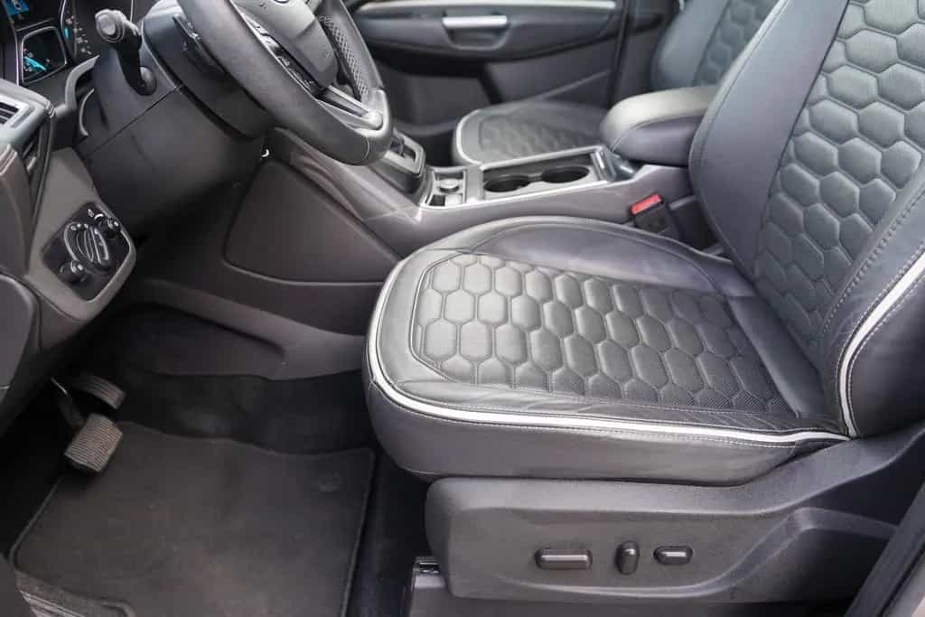 Ford Kuga 2.0 EcoBoost Vignale AWD Panorama Kamera 04/2018-photo-9