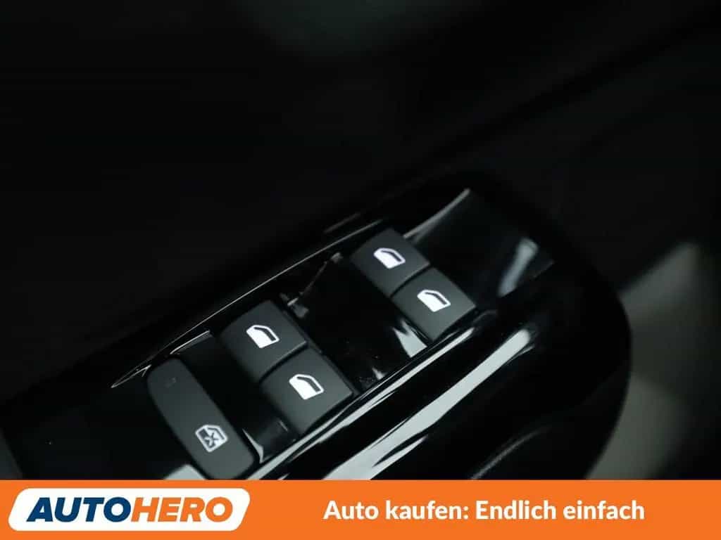Citroën C3 1.2 PureTech Elle*NAVI*TEMPO*CAM* 05/2023-photo-24