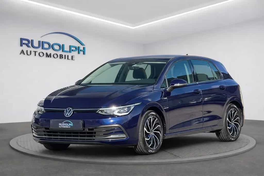 Volkswagen Golf 1,5 eTSI AUTOM PANORA ACC SCHECKHE GARANTIE 03/2020-photo-2