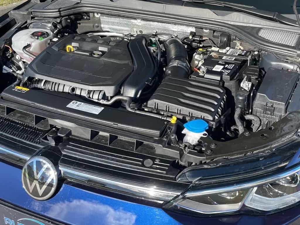 Volkswagen Golf 1,5 eTSI AUTOM PANORA ACC SCHECKHE GARANTIE 03/2020-photo-30
