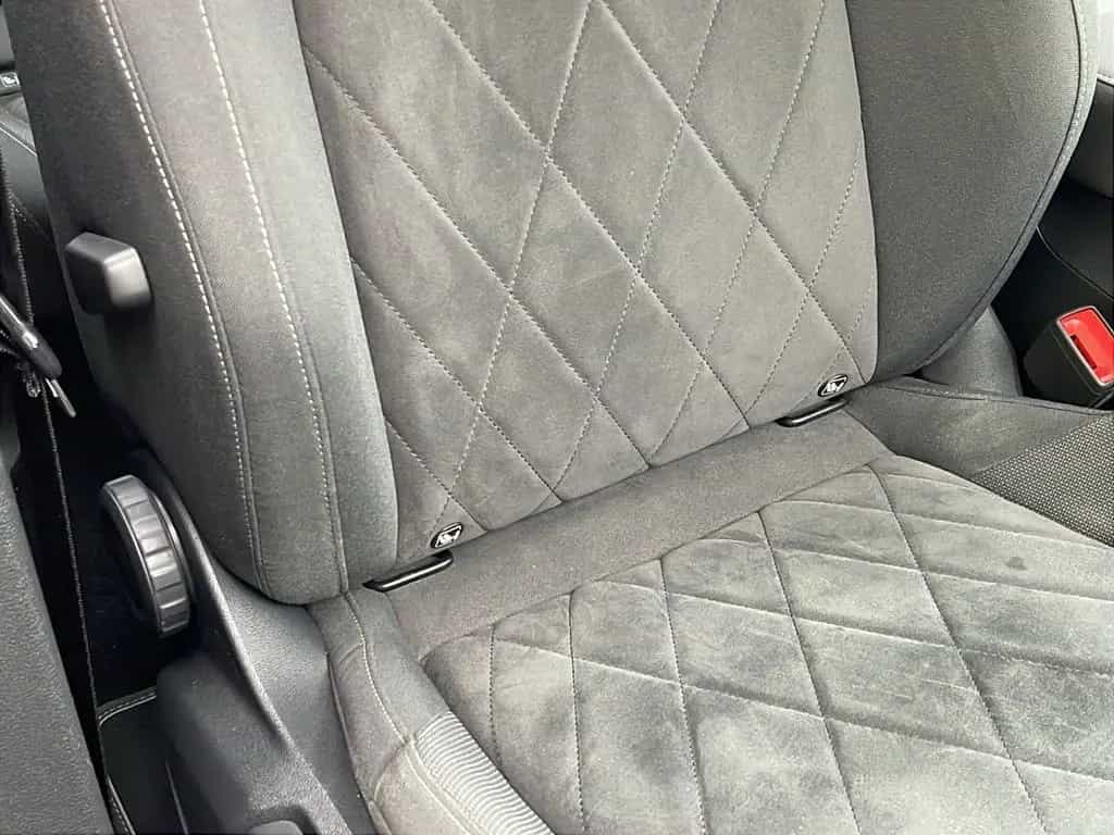 Volkswagen Golf 1,5 eTSI AUTOM PANORA ACC SCHECKHE GARANTIE 03/2020-photo-47