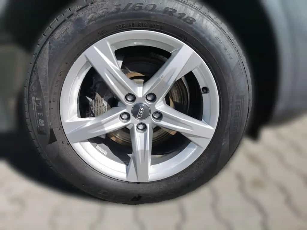 Audi Q5 40 TDI Sport LED Rückfahrkamera KeyLess Navi 08/2020-photo-2