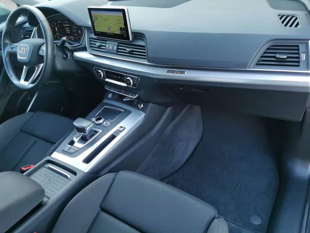 Audi Q5 40 TDI Sport LED Rückfahrkamera KeyLess Navi 08/2020-photo-4