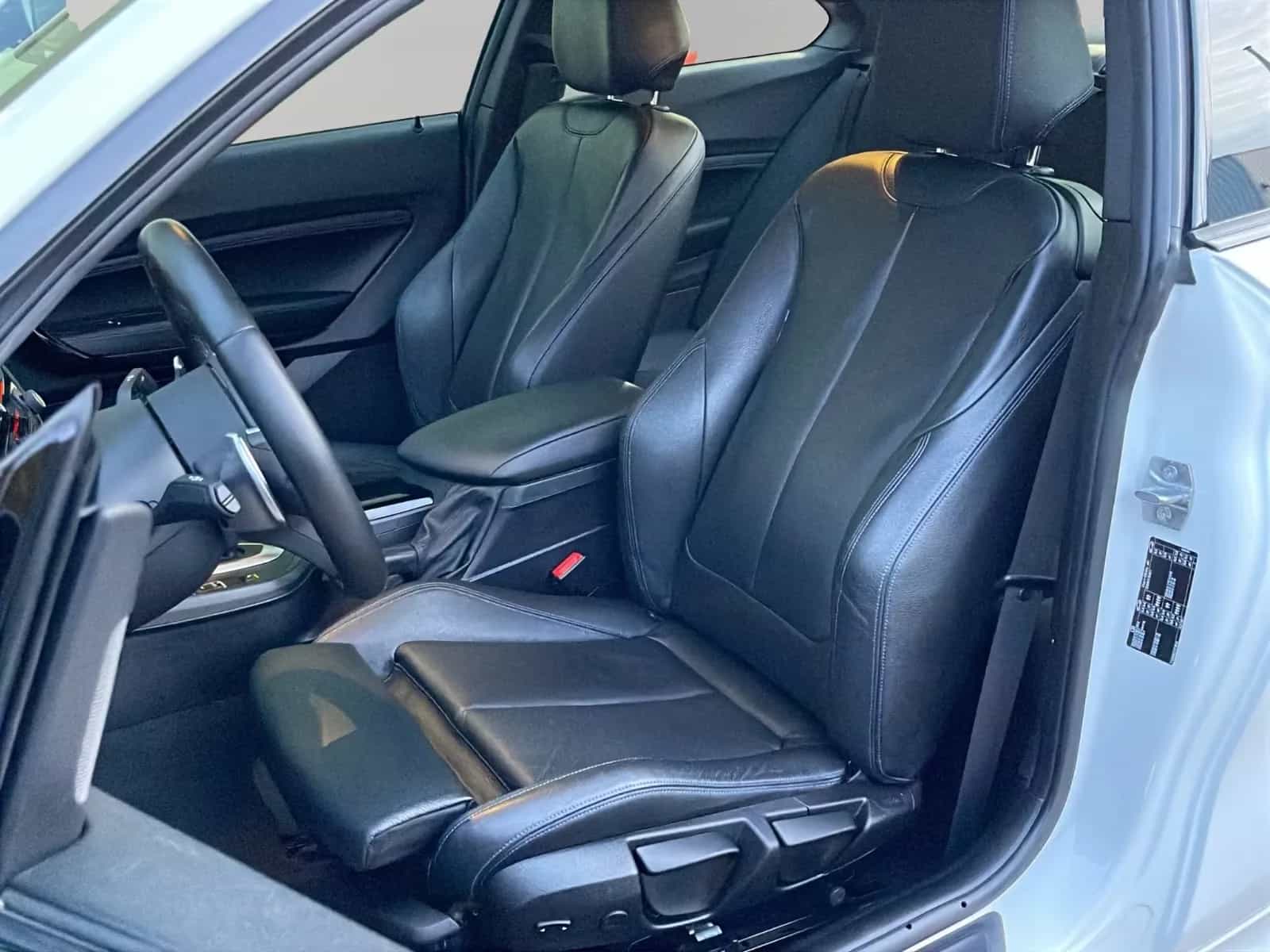 BMW 2 Series 03/2021-photo-11