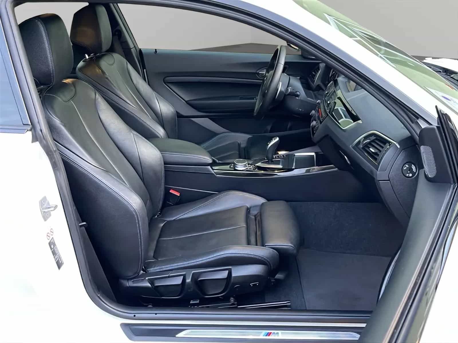 BMW 2 Series 03/2021-photo-16