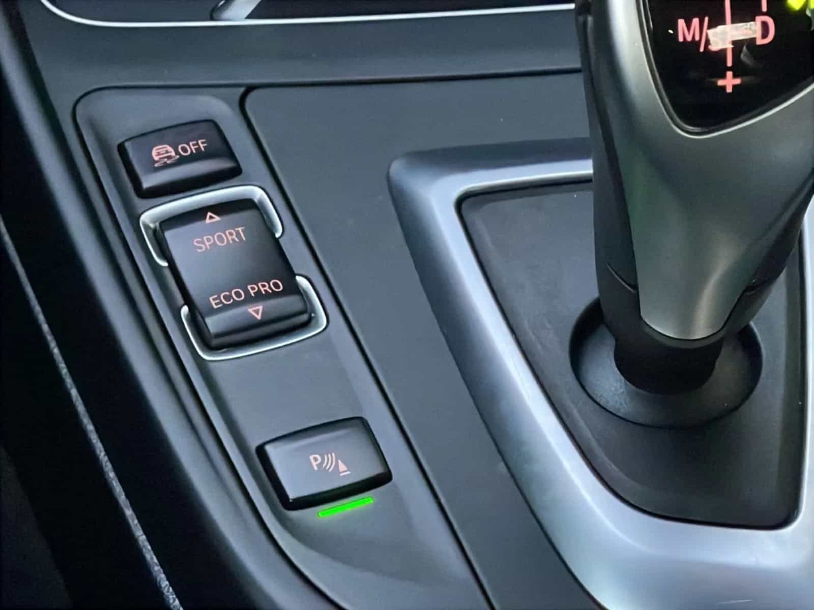 BMW 2 Series 03/2021-photo-33