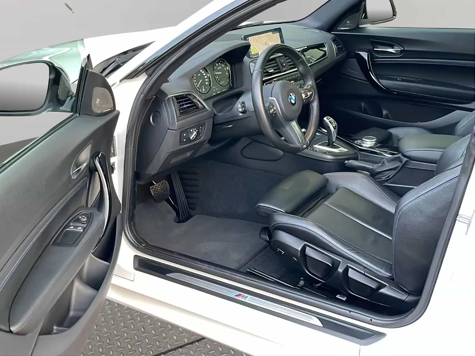 BMW 2 Series 03/2021-photo-8