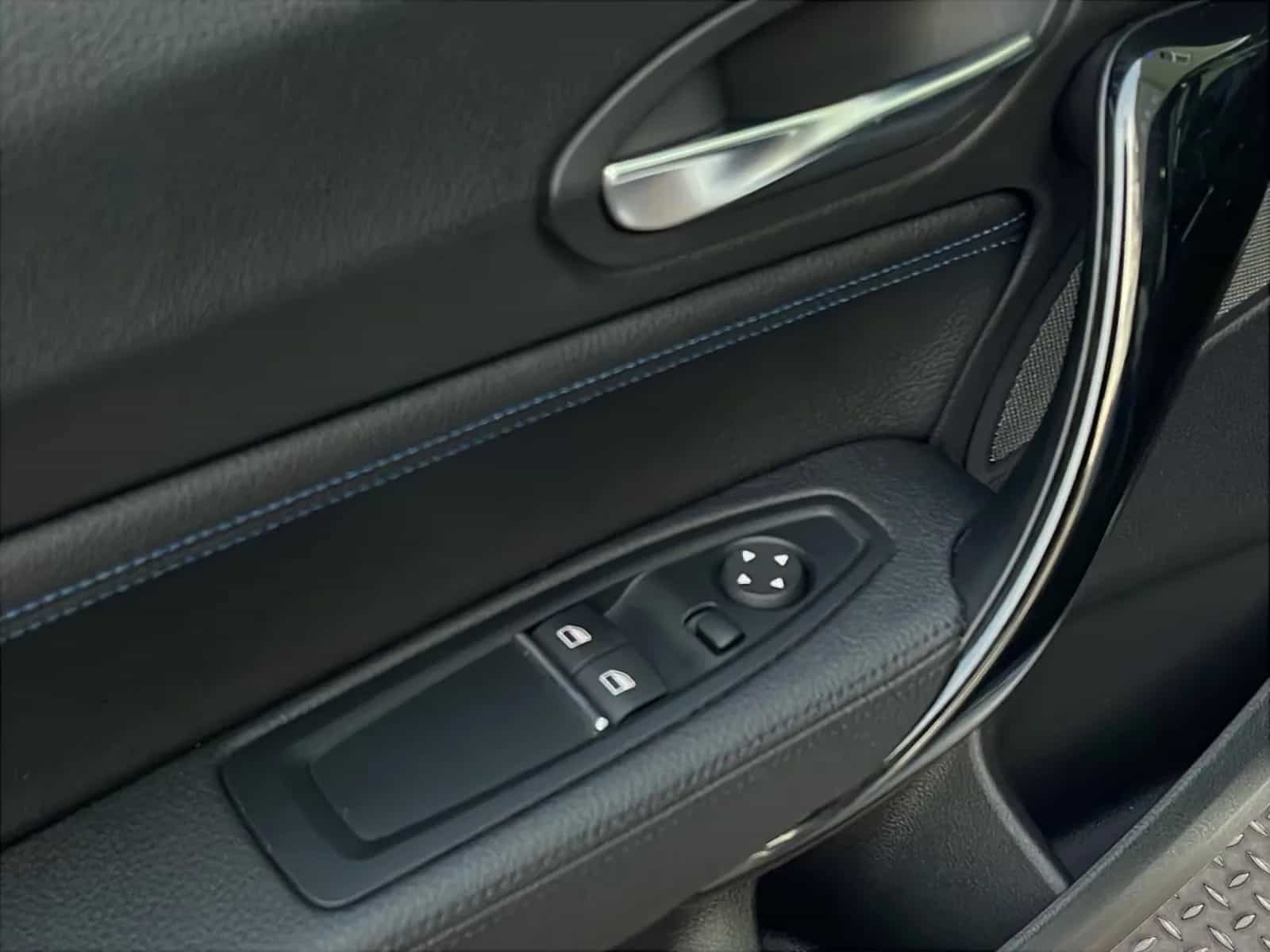 BMW 2 Series 03/2021-photo-9