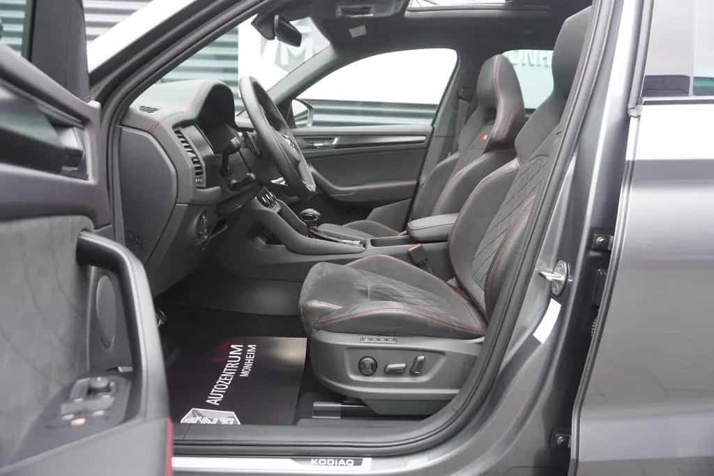 Skoda Kodiaq RS ALLRAD|PANORAMA|MATRIX|KAMERA|ACC|AHK 08/2024-photo-11