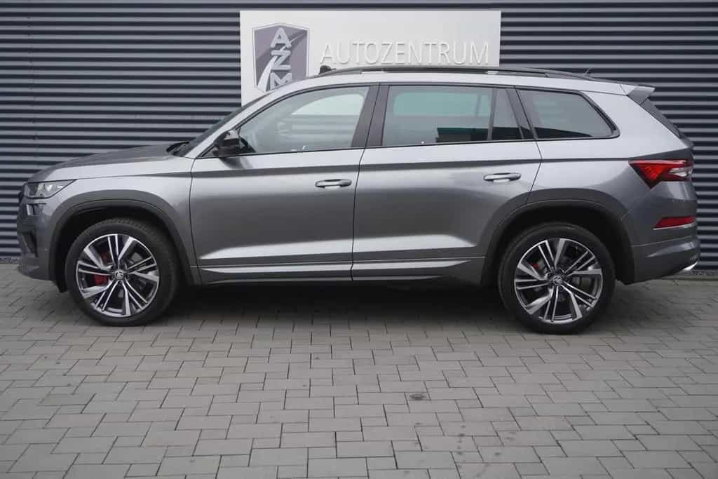Skoda Kodiaq RS ALLRAD|PANORAMA|MATRIX|KAMERA|ACC|AHK 08/2024-photo-3