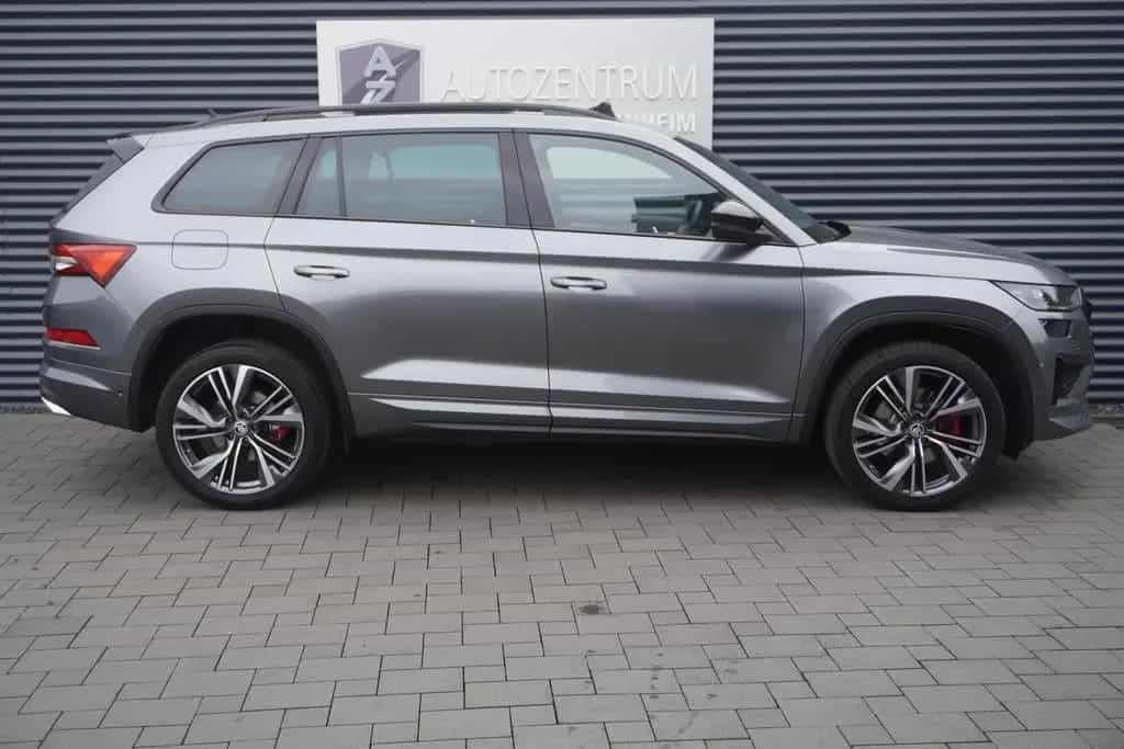 Skoda Kodiaq RS ALLRAD|PANORAMA|MATRIX|KAMERA|ACC|AHK 08/2024-photo-4