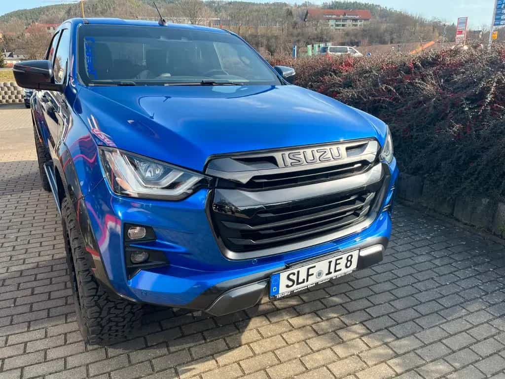 Isuzu D-Max double Cab 4WD V-CROSS 03/2025-photo-1