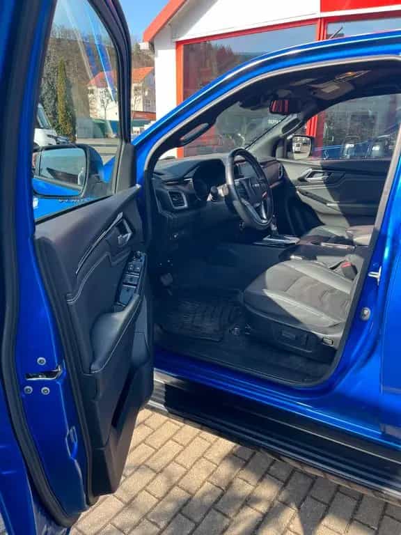 Isuzu D-Max double Cab 4WD V-CROSS 03/2025-photo-10
