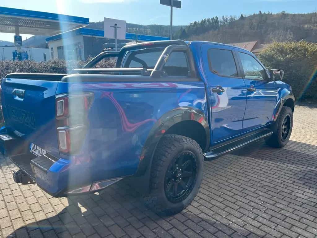 Isuzu D-Max double Cab 4WD V-CROSS 03/2025-photo-4