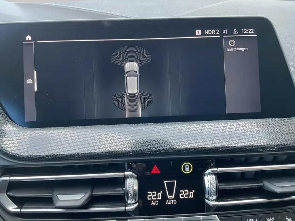 BMW 1 Series 118 i Sport Line Digi-CP LED Klima SHZ PDC Conne 01/2022-photo-22