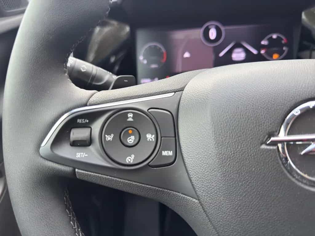 Opel Grandland X GS*LED*NAVI*360°*SCHECKHEFT* 07/2024-photo-21