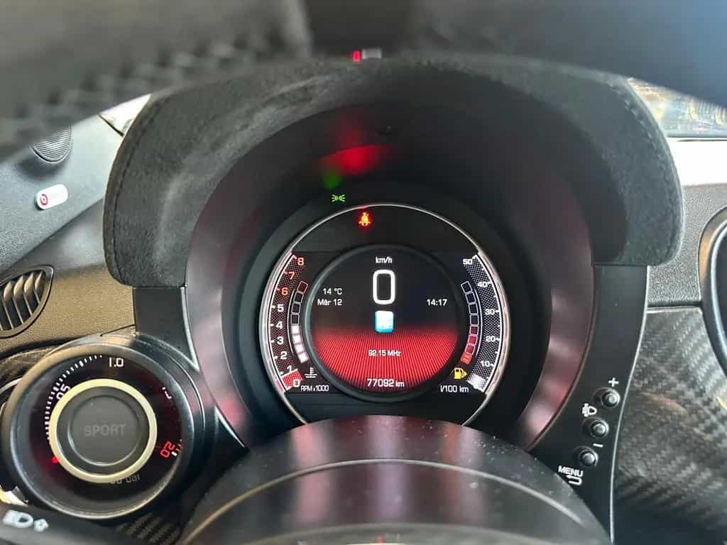Abarth 595 Competizione *XENON*SPORTSITZE*CARPLAY*DAB* 02/2020-photo-25
