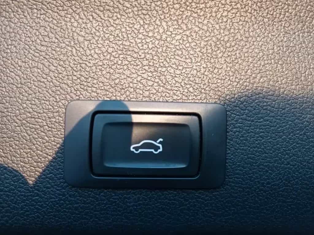 Audi A4 Avant Attraction 1.8 TFSI Avant*ACC*AHK*LE... 03/2015-photo-17