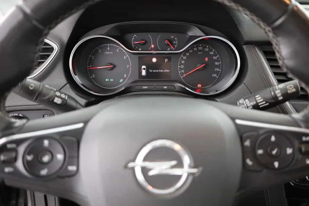 Opel Grandland X 2.0 CDTI Ultimate LED Sitzbelüftung 07/2019-photo-18