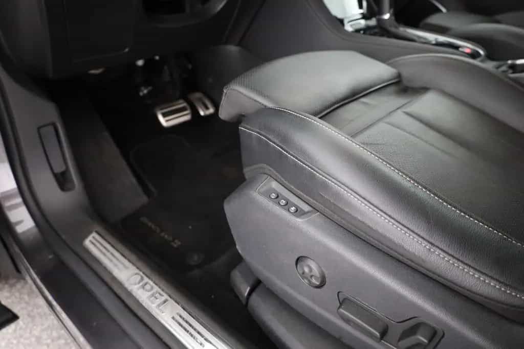 Opel Grandland X 2.0 CDTI Ultimate LED Sitzbelüftung 07/2019-photo-24