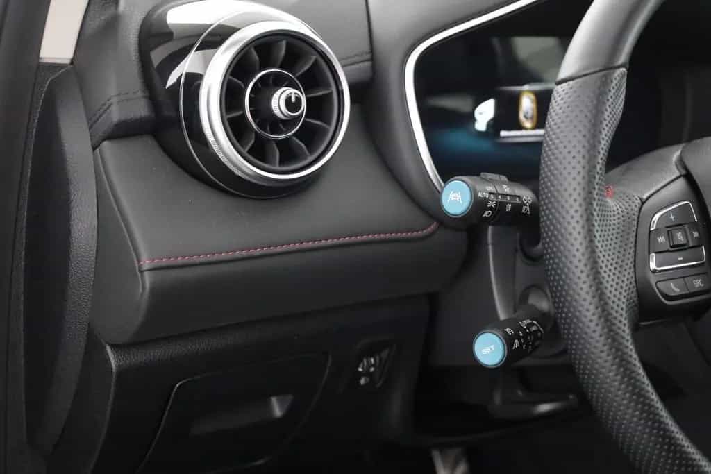 MG HS 1.5 T-GDI Luxury Aut. LED ACC Navi 360° Pano 02/2024-photo-17