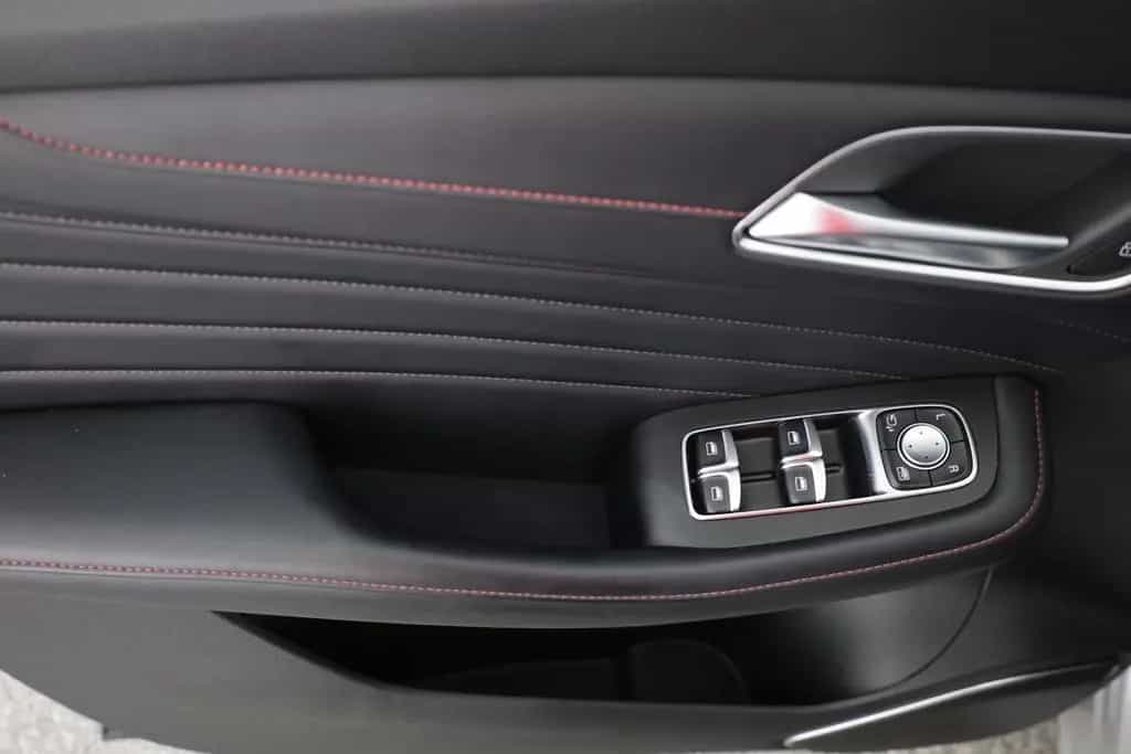 MG HS 1.5 T-GDI Luxury Aut. LED ACC Navi 360° Pano 02/2024-photo-18