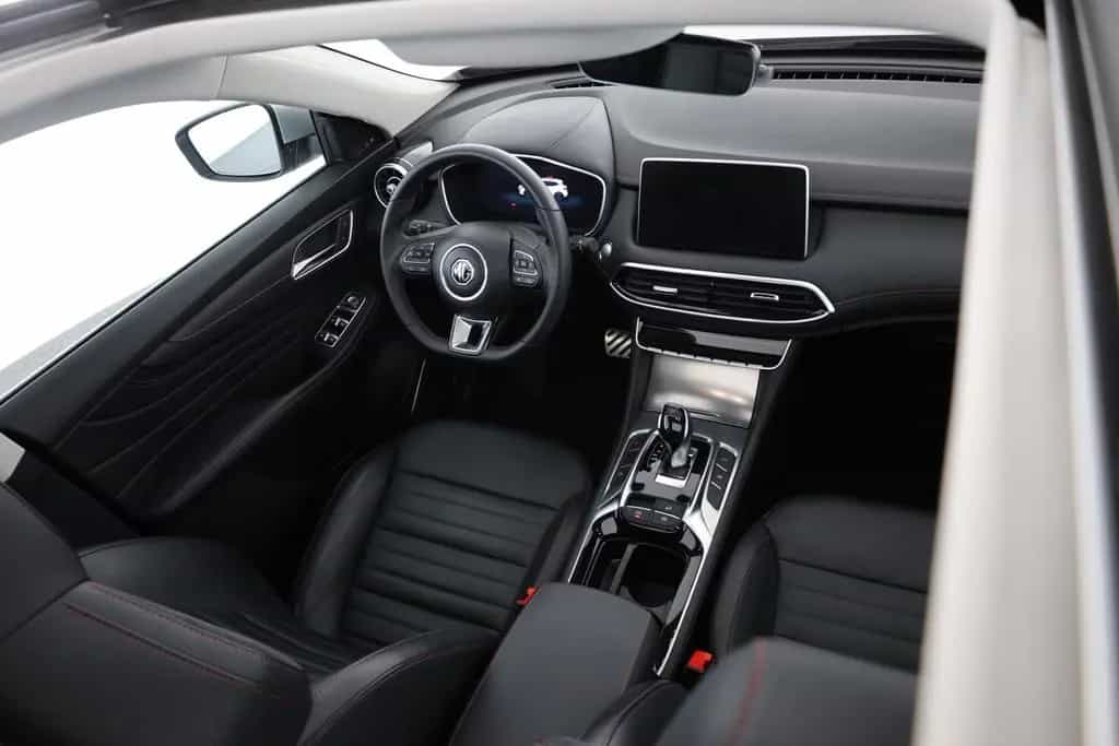 MG HS 1.5 T-GDI Luxury Aut. LED ACC Navi 360° Pano 02/2024-photo-23