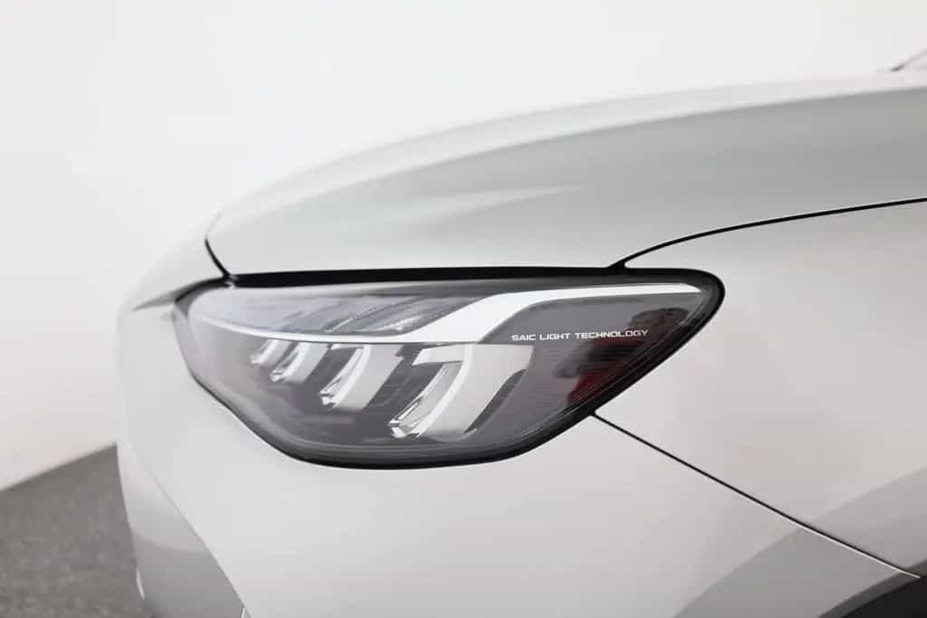 MG HS 1.5 T-GDI Luxury Aut. LED ACC Navi 360° Pano 02/2024-photo-26