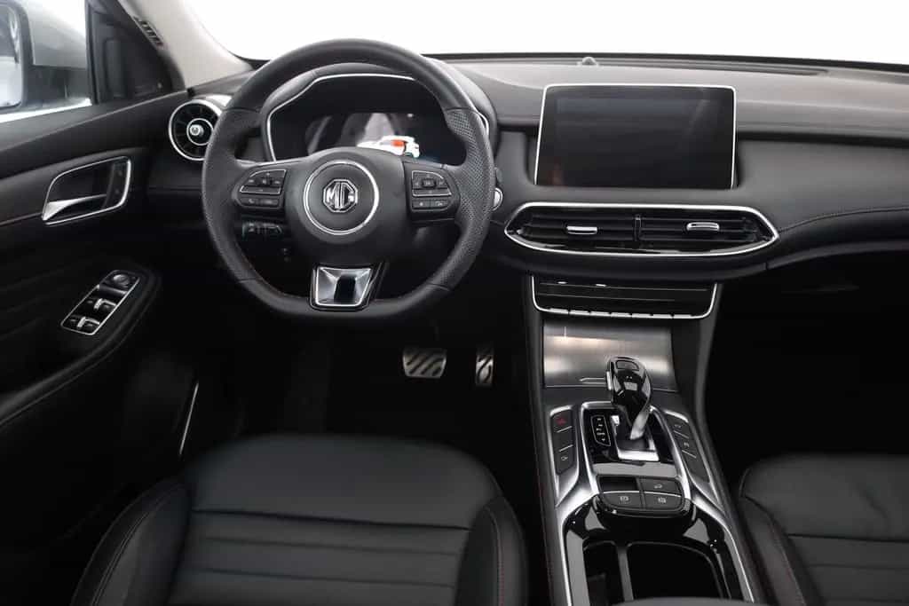 MG HS 1.5 T-GDI Luxury Aut. LED ACC Navi 360° Pano 02/2024-photo-9