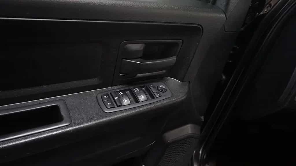 Dodge RAM 1500 HEMI 5.7L CREW CAB SPORT *HOCH & BREIT 07/2020-photo-14