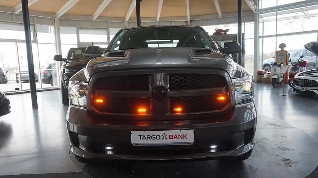 Dodge RAM 1500 HEMI 5.7L CREW CAB SPORT *HOCH & BREIT 07/2020-photo-4