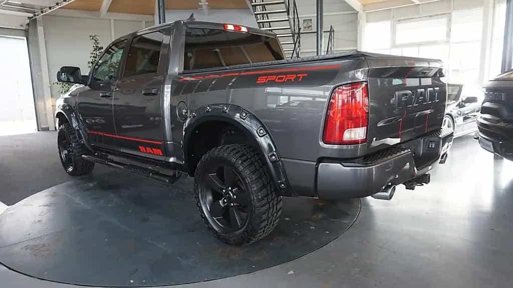 Dodge RAM 1500 HEMI 5.7L CREW CAB SPORT *HOCH & BREIT 07/2020-photo-6