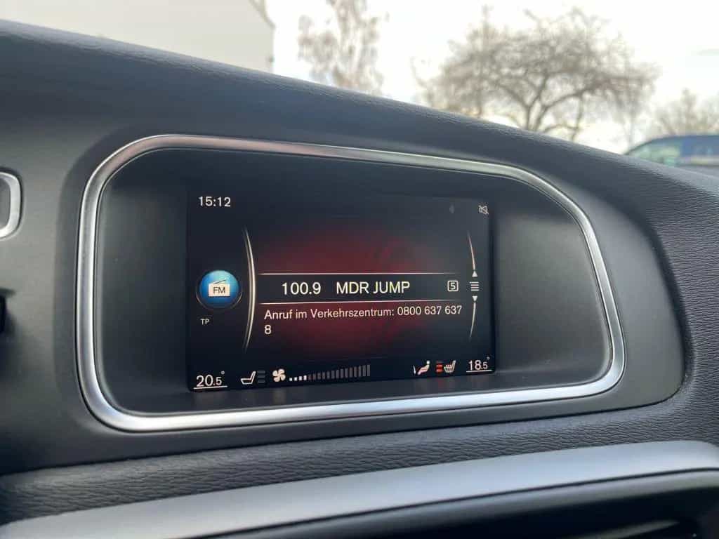 Volvo V40 T2 Geartronic Momentum 09/2019-photo-14