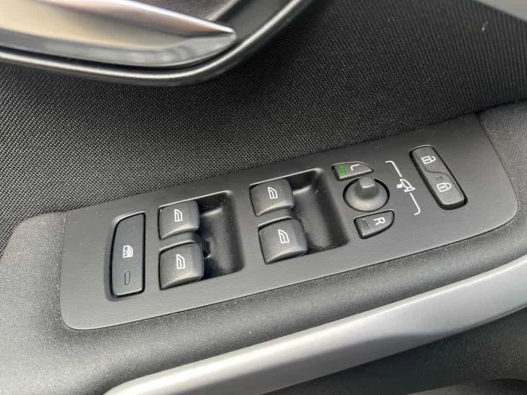 Volvo V40 T2 Geartronic Momentum 09/2019-photo-20