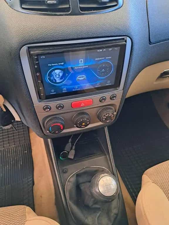 Alfa Romeo 147 1.9 JTD 115 CV 3p. Distinctive 08/2003-photo-10