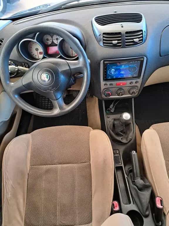 Alfa Romeo 147 1.9 JTD 115 CV 3p. Distinctive 08/2003-photo-8