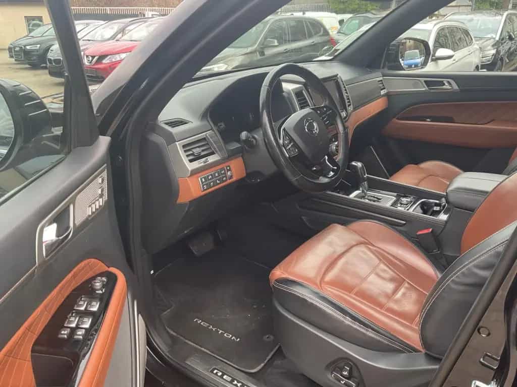 Ssangyong REXTON 2.2 Sapphire 4WD TÜV 02.2027 11/2017-photo-10