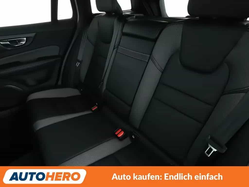 Volvo V60 2.0 B4 R-Design Aut.*NAV*LED*TEMP*CAM*PDC*SHZ* 09/2021-photo-13