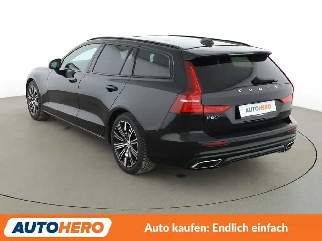 Volvo V60 2.0 B4 R-Design Aut.*NAV*LED*TEMP*CAM*PDC*SHZ* 09/2021-photo-3