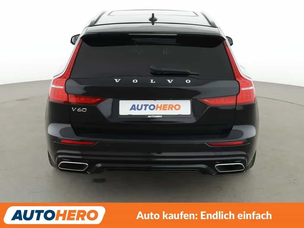 Volvo V60 2.0 B4 R-Design Aut.*NAV*LED*TEMP*CAM*PDC*SHZ* 09/2021-photo-4