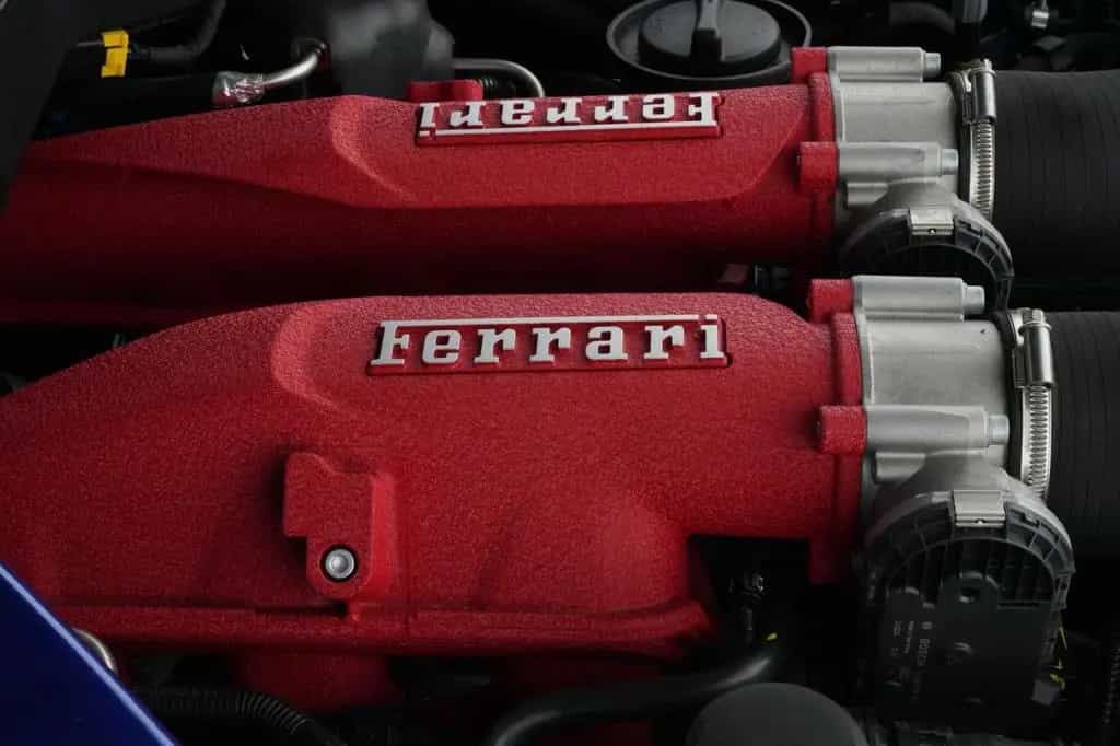 Ferrari Roma Scuderia Logo - Sitzbelüftung 08/2022-photo-28