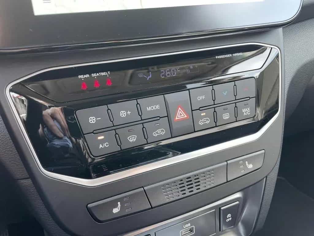 KGM Tivoli 1.5 T-GDi 2WD Automatik Bliss, *Navi, Kam 09/2025-photo-15